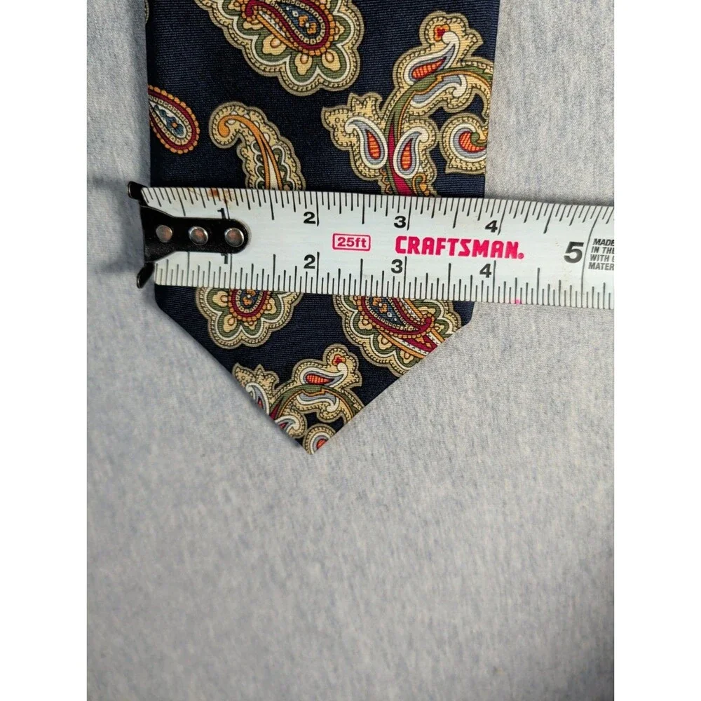 Sutter And Grant Blue Paisley Tie 3 3/4 Wide x 56 1/2 Long 100% Silk Made In USA